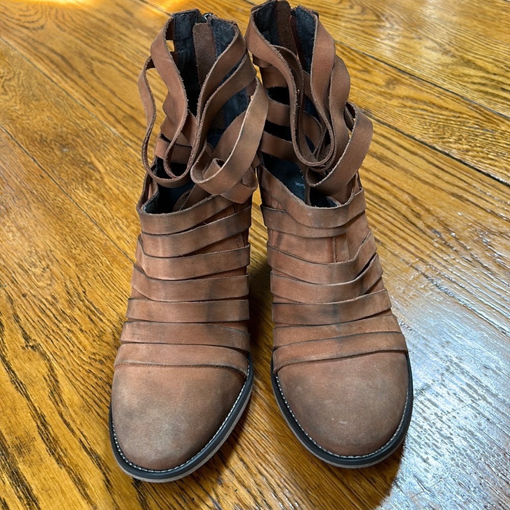 Free People suede strappy hybrid ankle boots.  Size 40 (9-9.5). Terracotta